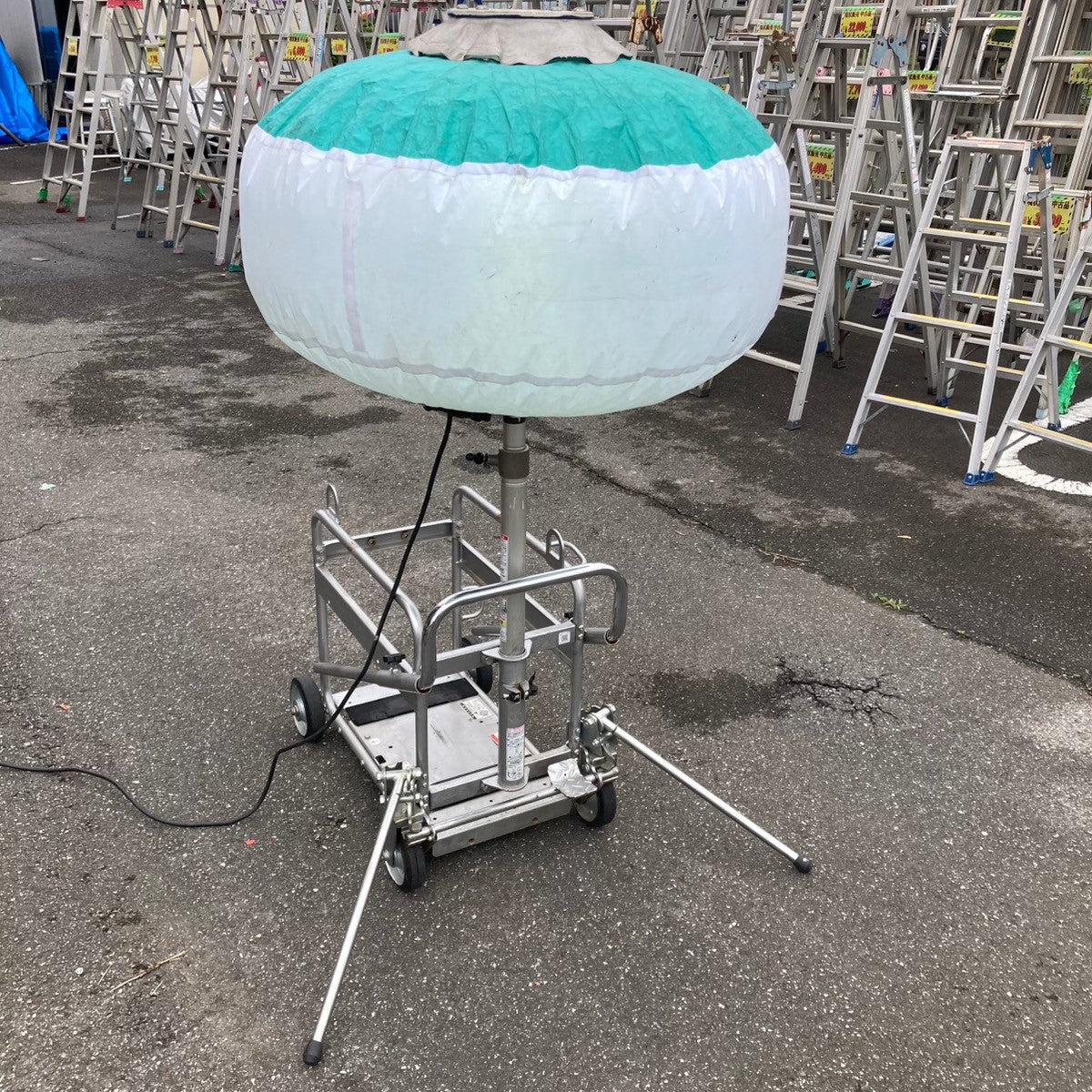 中古品/店頭受取り限定】◇ライトボーイ 移動式投光機 LB43CLB-3【岩槻
