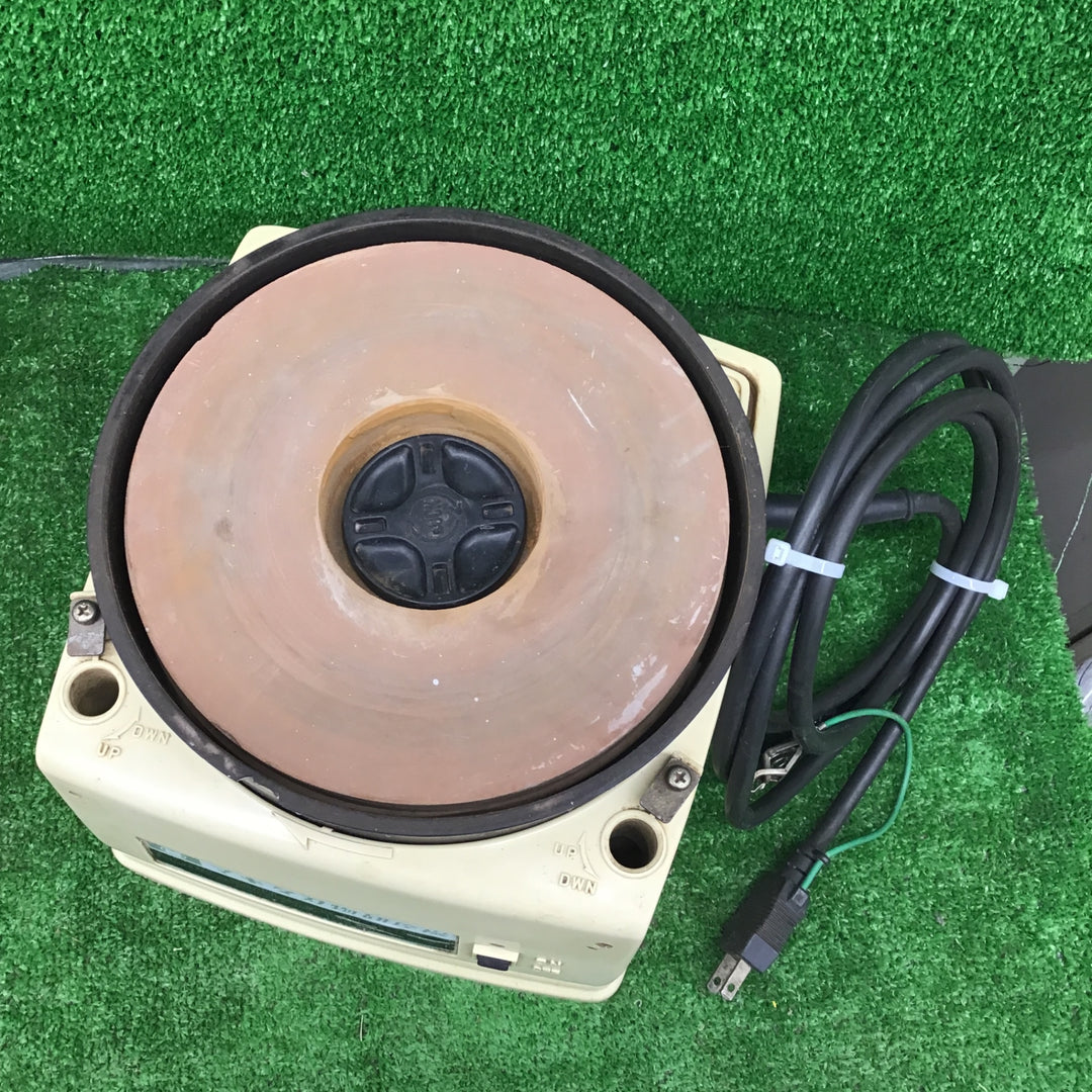 〇マキタ(makita) 刃物研磨機 9820【桶川店】