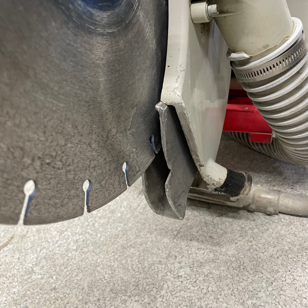 〇新ダイワ(Shindaiwa) 集塵式エンジンカッター ECD7412S-CD【八潮店】