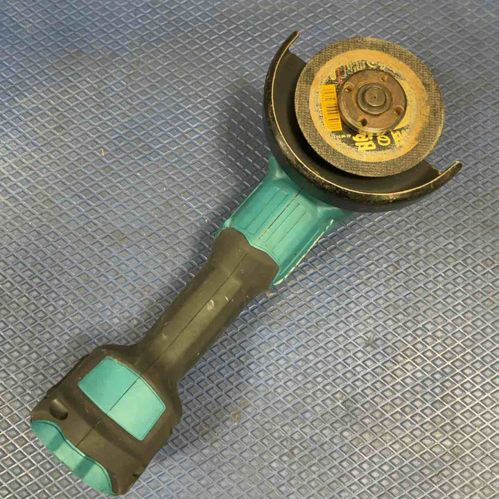 ◇マキタ(makita) 125mmコードレスディスクグラインダ GA504DZ【草加店】