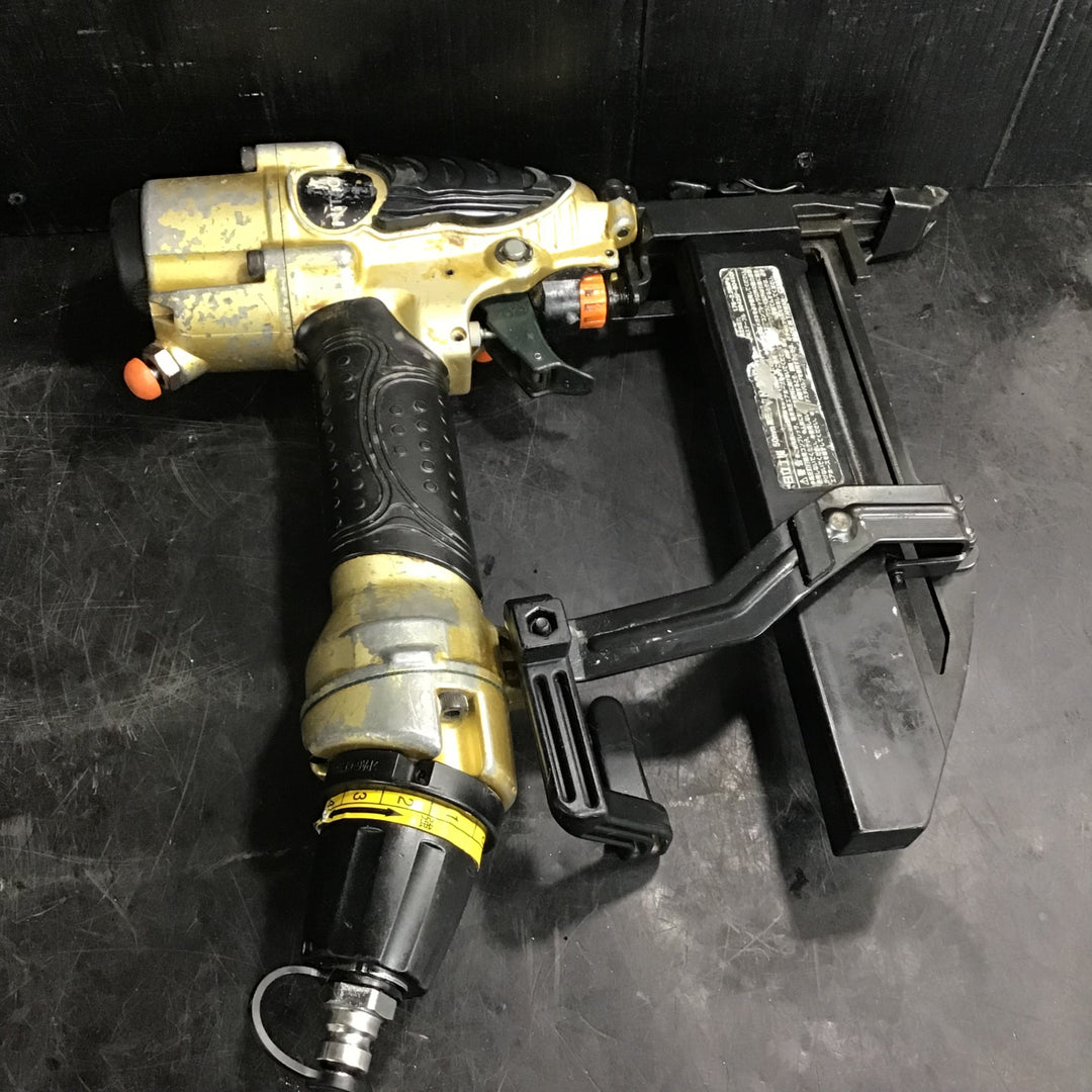 ★ハイコーキ(HIKOKI ※旧:日立工機) 高圧フロアタッカ N5004HMF 肩巾4mm 足長25~50mm エア工具 【草加店】