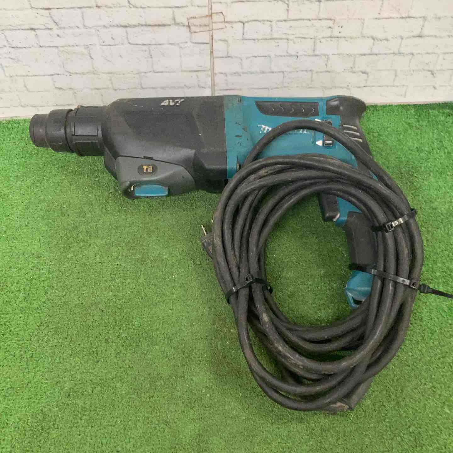 (未使用･未開封品)　マキタ(Makita) ハンマドリル 2モード 26mm HR2601F 60wa65s Amazon | マキタ(Makita) ハンマドリル 2モード 26mm HR2600