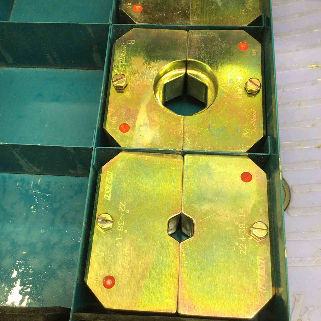 ◇泉精器(IZUMI) 油圧圧縮工具 EP-520C【八潮店】