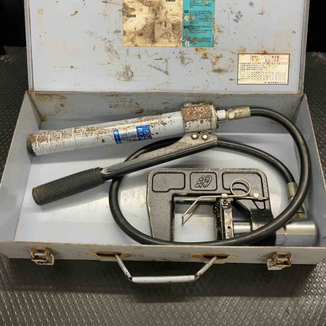 ★亀倉 手動油圧式パイプ断水機 SS-30【鴻巣店】