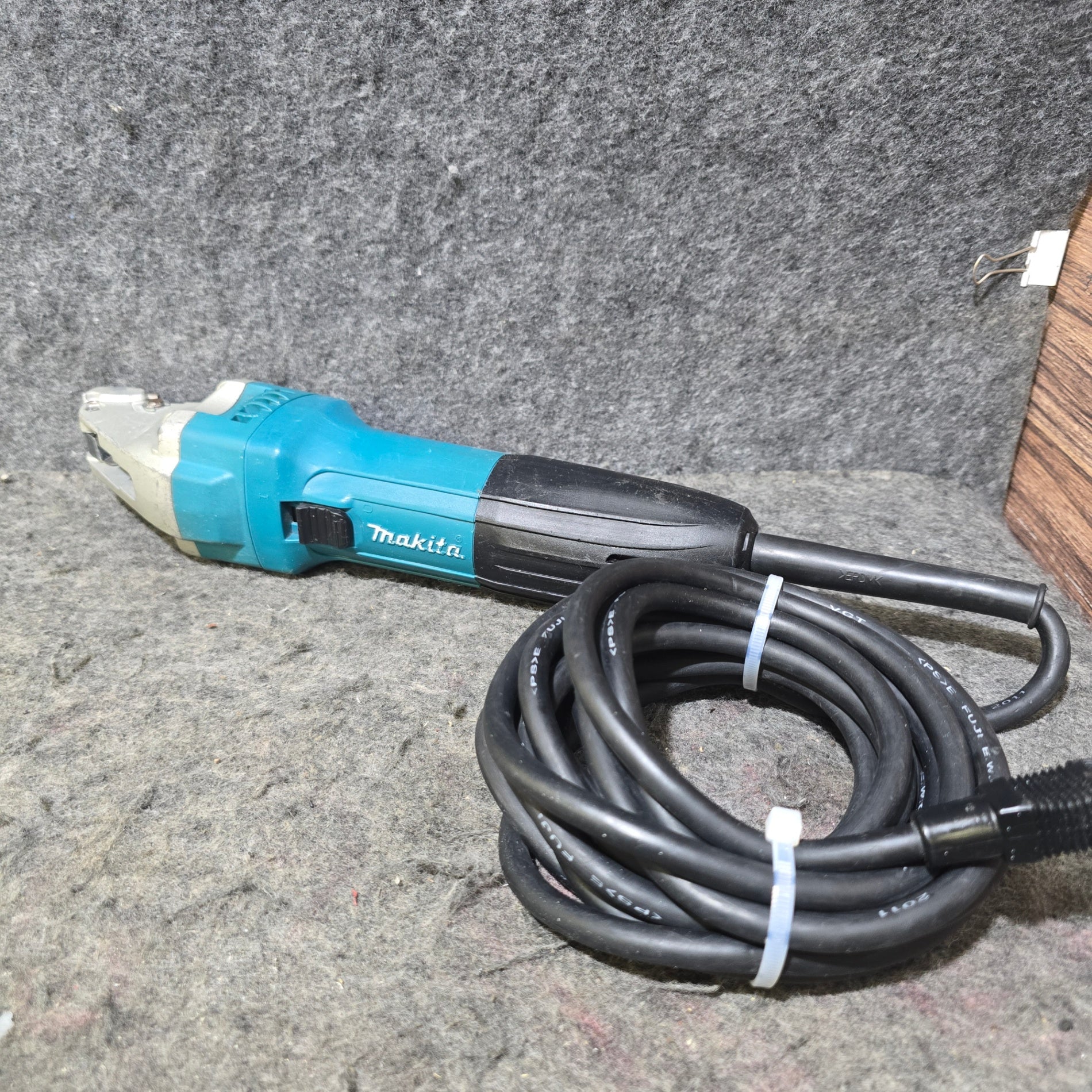 マキタ makita JS1660 ストレートシャー【リライズ野田愛宕店】【中古】管理番号：2400010112942 ◇マキタ(makita) ストレートシャー JS1660【草加店】 – アクトツール