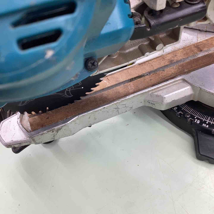 ★マキタ(makita) 卓上スライドマルノコ LS0612FL【越谷店】