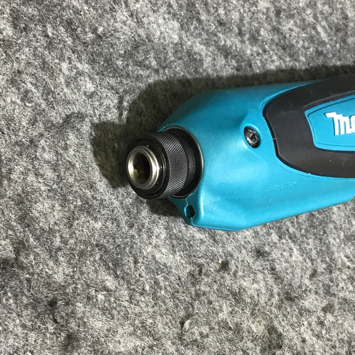 【美品!バッテリ付き!】マキタ(makita) コードレスペンインパクトドライバー TD021DZ【桶川店】