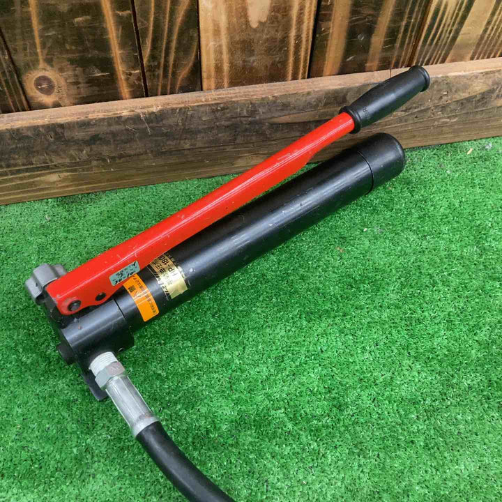 〇泉精器(IZUMI) 手動油圧式ポンプ HP-180N【桶川店】