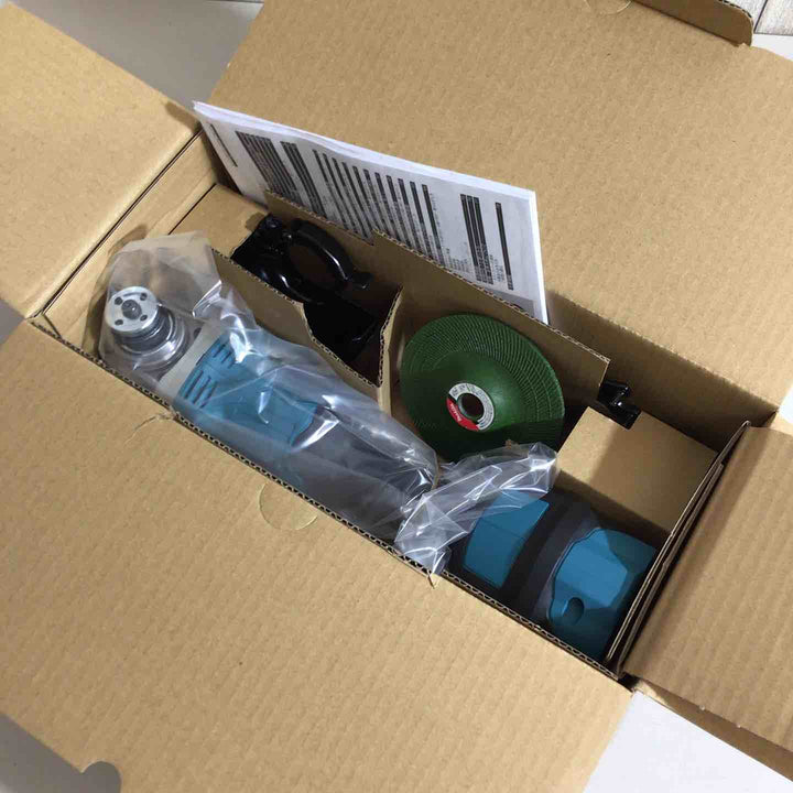 ★マキタ(makita) 100mmコードレスディスクグラインダ GA412DZ【戸田店】