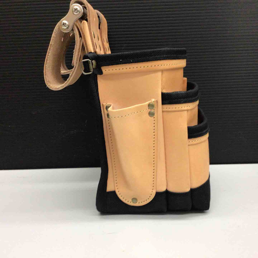 【美品】ニックス	総ヌメ革使用3段腰袋チェーンタイプ	KNB-301DDX【戸田店】
