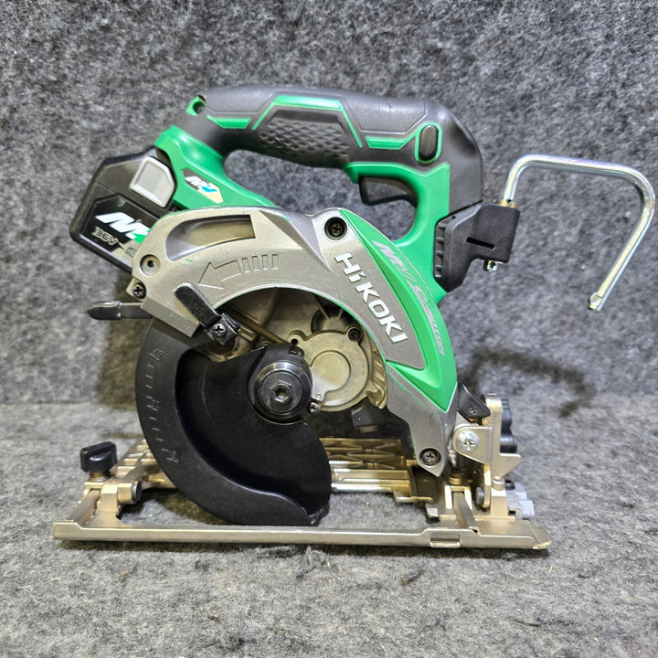 【中古品・マルチボルトバッテリー付き!】ハイコーキ(HIKOKI ※旧:日立工機) コードレス丸のこ C3605DB(NN)【桶川店】