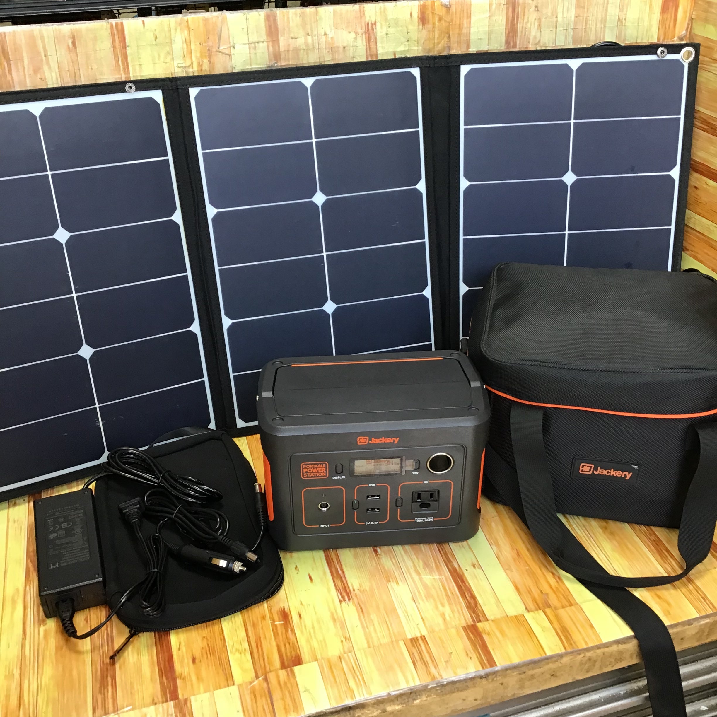 Jackery ポータブル電源 400Wh+60Wソーラー