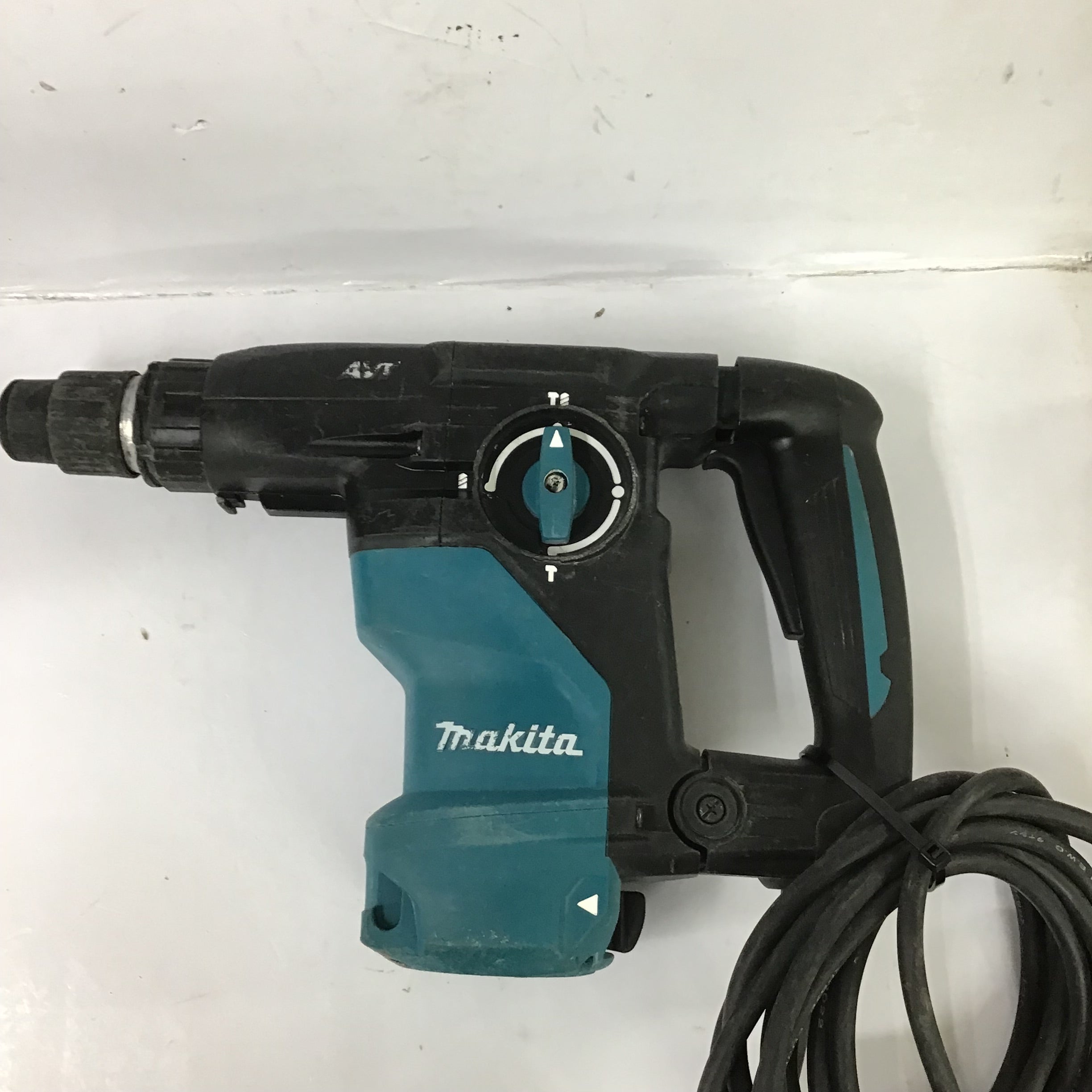 ☆マキタ(makita) ハンマドリル HR3011FC【町田店】 – アクトツール