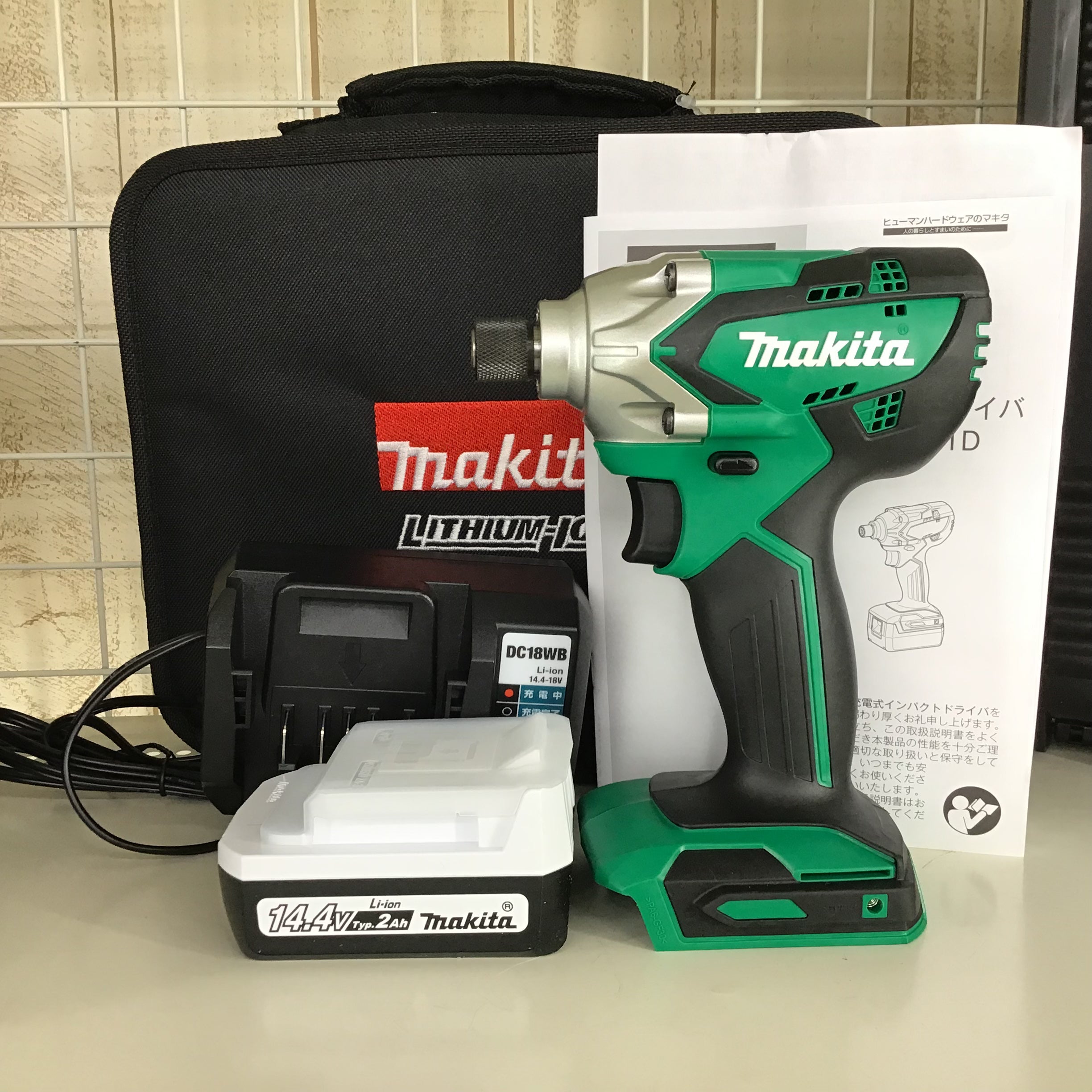 ▽マキタ(makita)14.4V充電式インパクトドライバー MTD001DWA【柏店