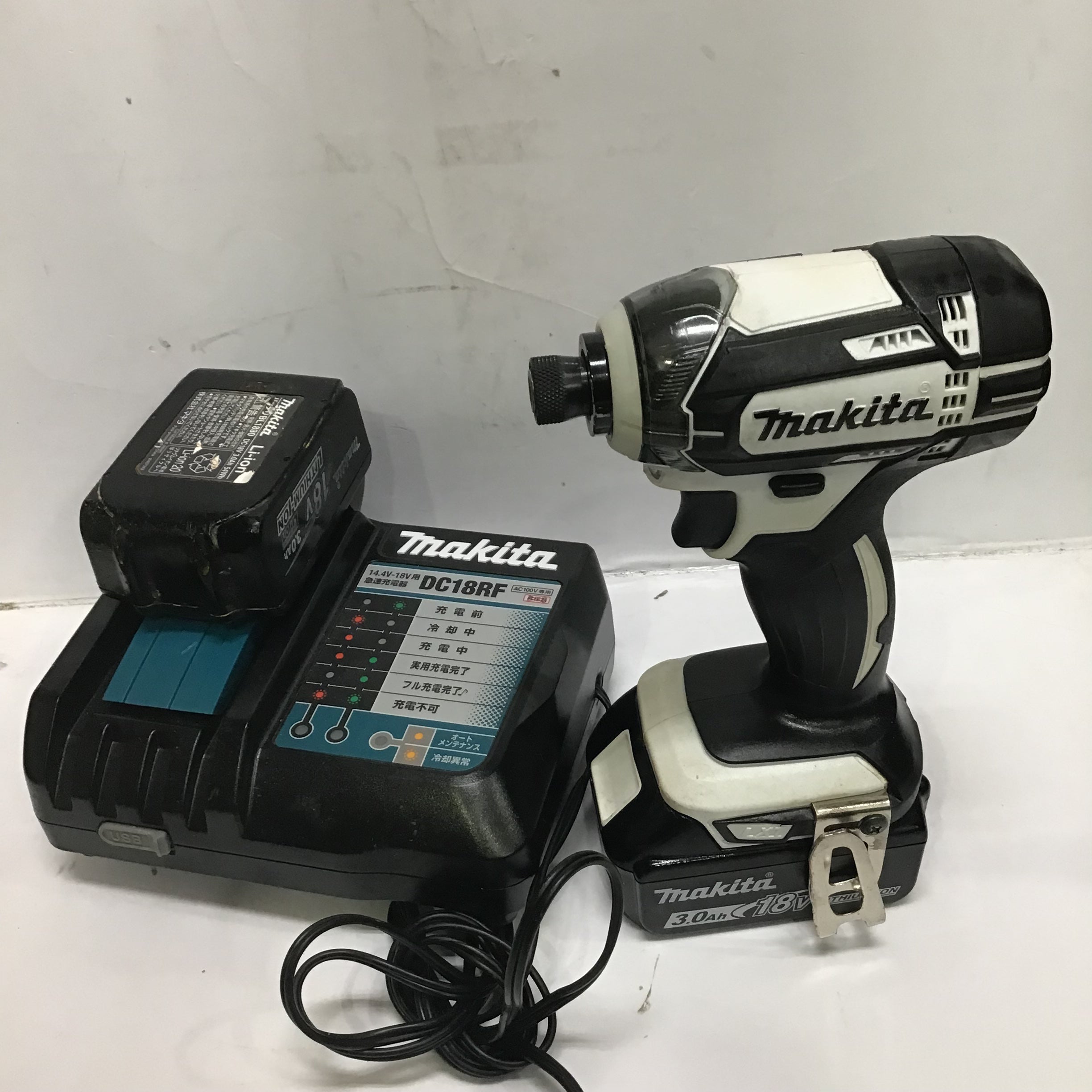 ☆マキタ(makita) コードレスインパクトドライバー TD149DRFXW【町田店