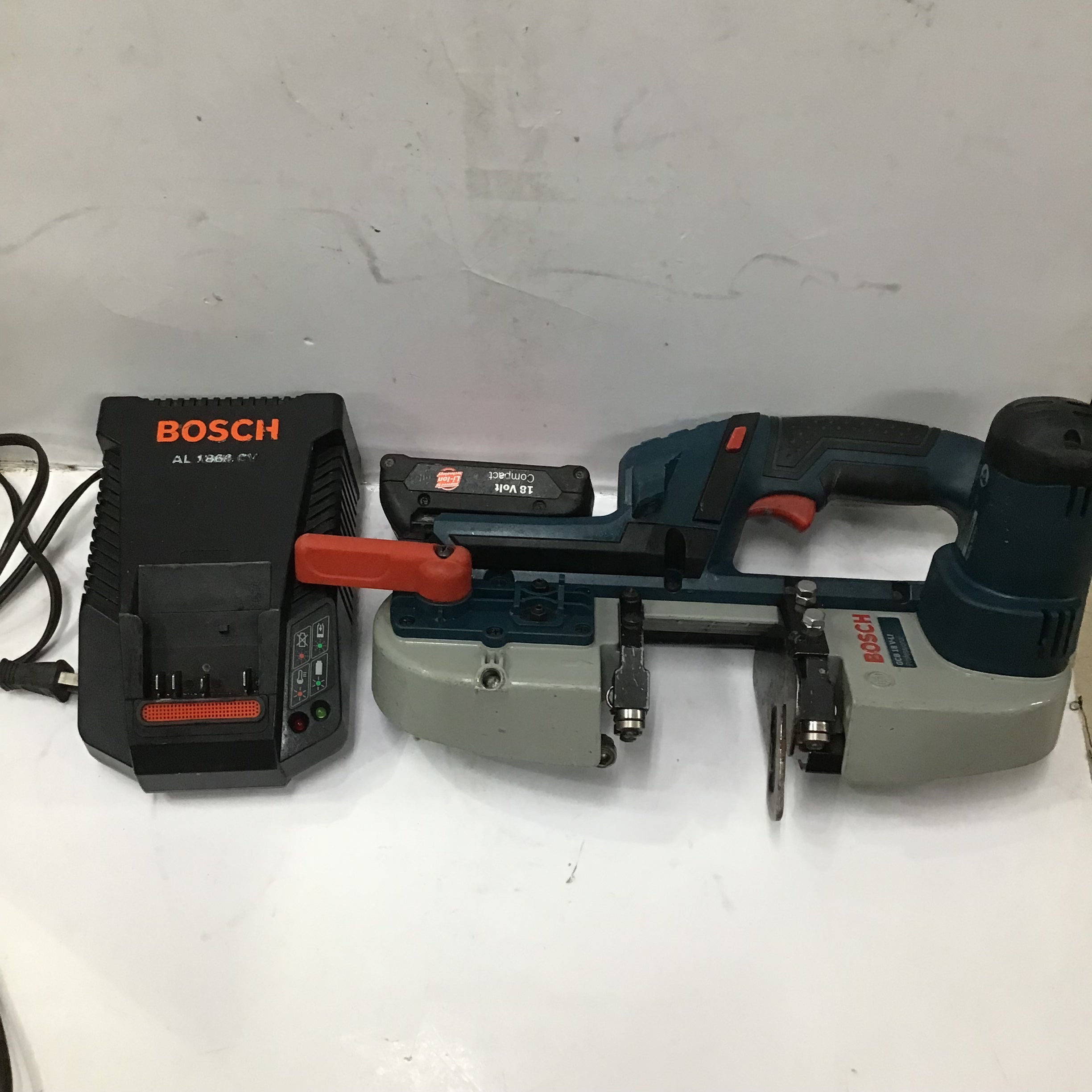 BOSCH コードレスバンドソー GCB18V-LI【町田店】 | アクトツール