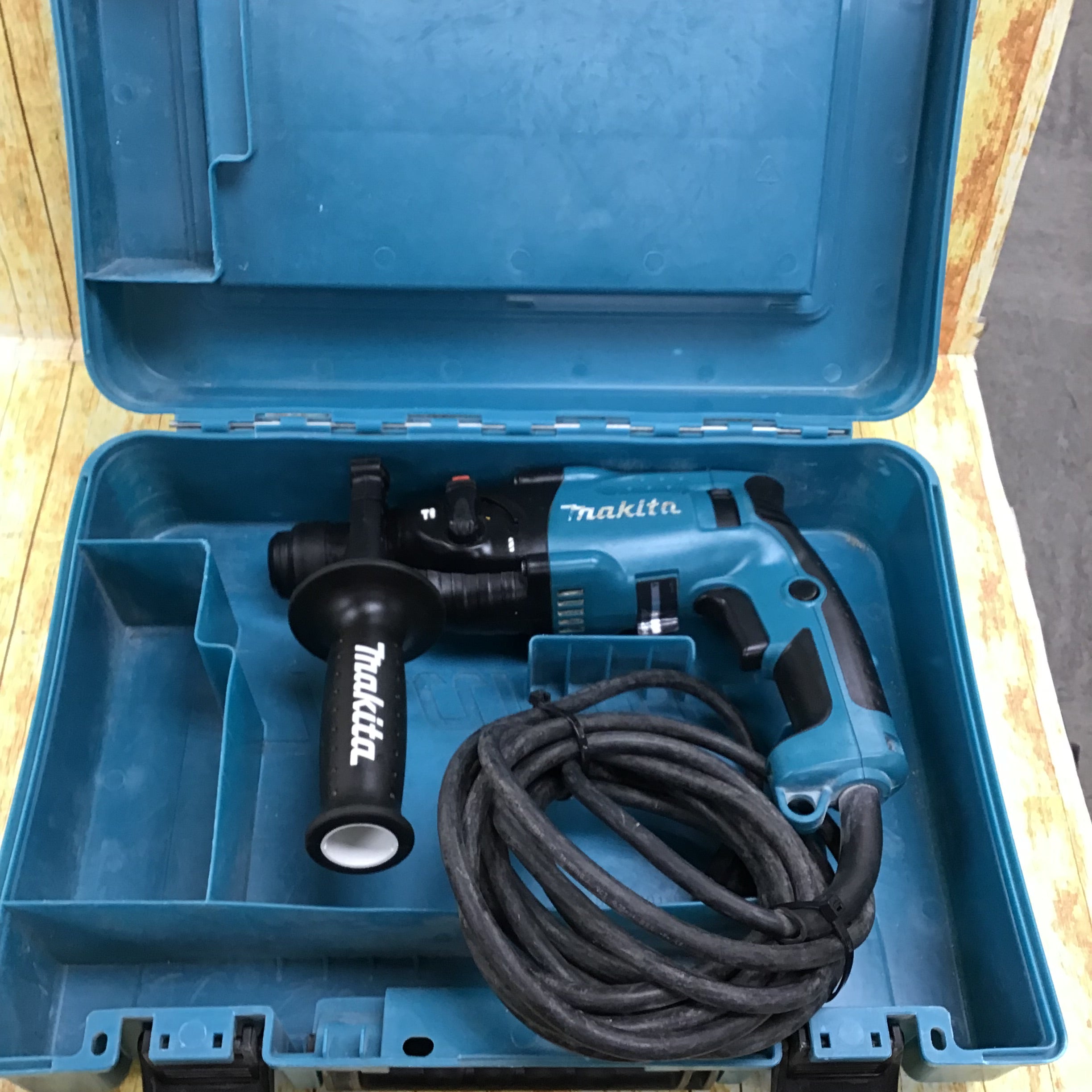 makita マキタ HR1830F ハンマドリル-