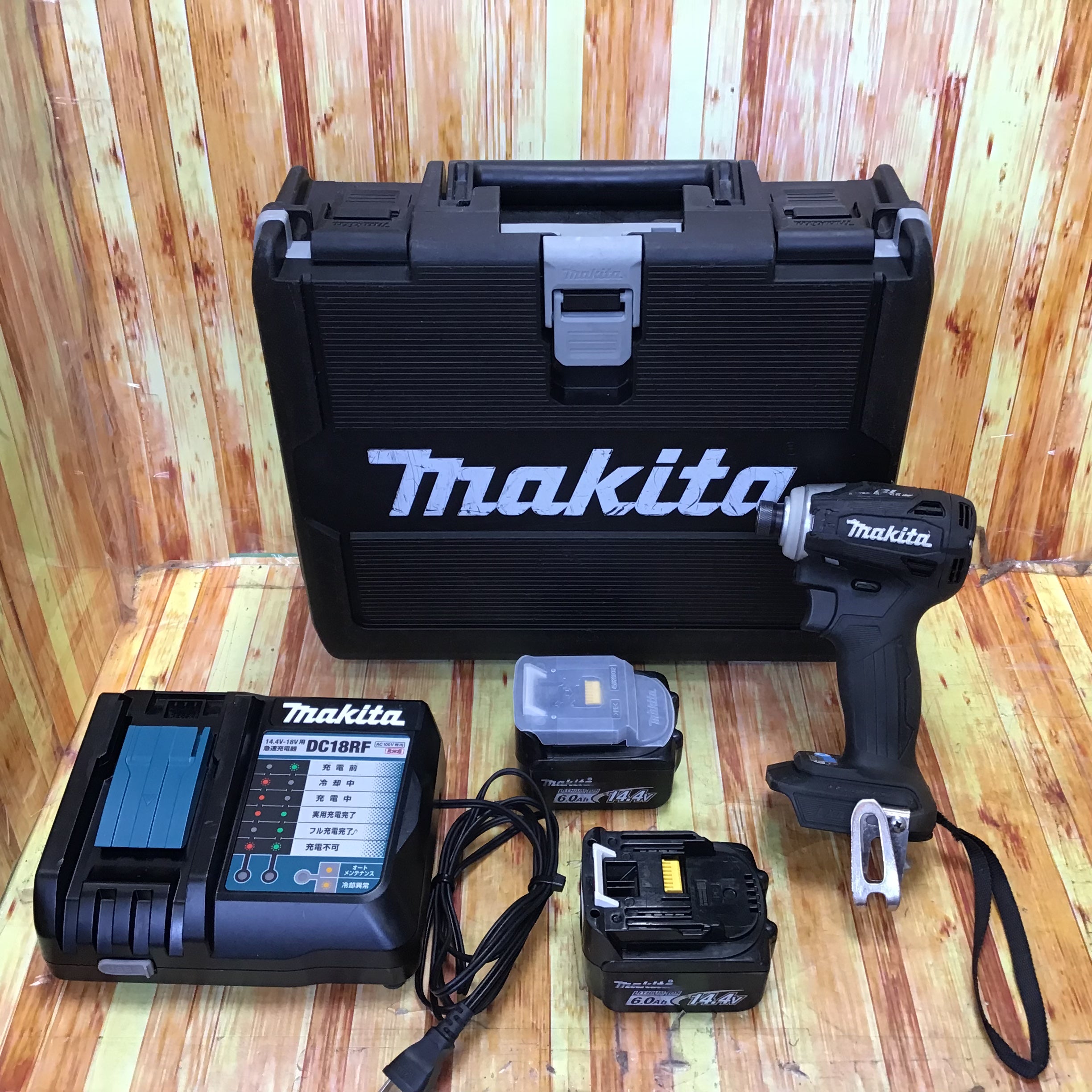 マキタ makita 充電式インパクトドライバ（黒） TD162DRGXB [A072121