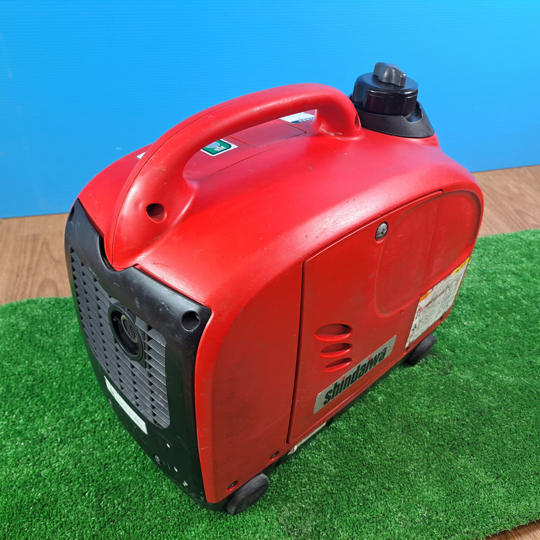 ★新ダイワ(Shindaiwa) インバーター発電機 IEG900M-Y ※ハンチングあり【岩槻店】