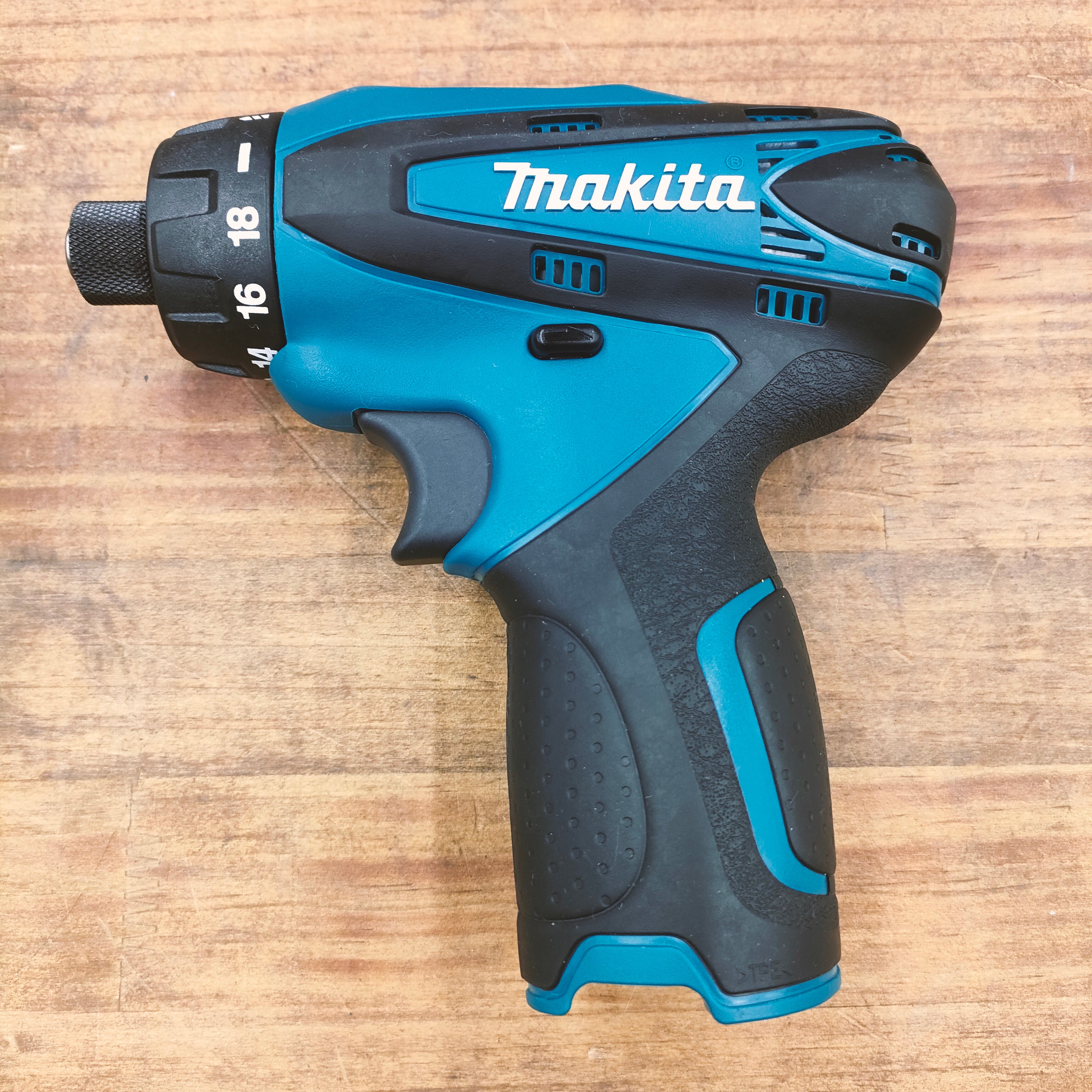 ☆マキタ(makita) コードレスドリルドライバー DF030DZ【八潮店