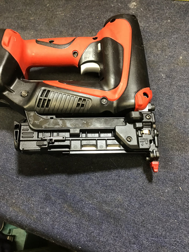 ○マックス(MAX) コードレスピンネイラ TJ-35P3-BC/1850A【八潮店】