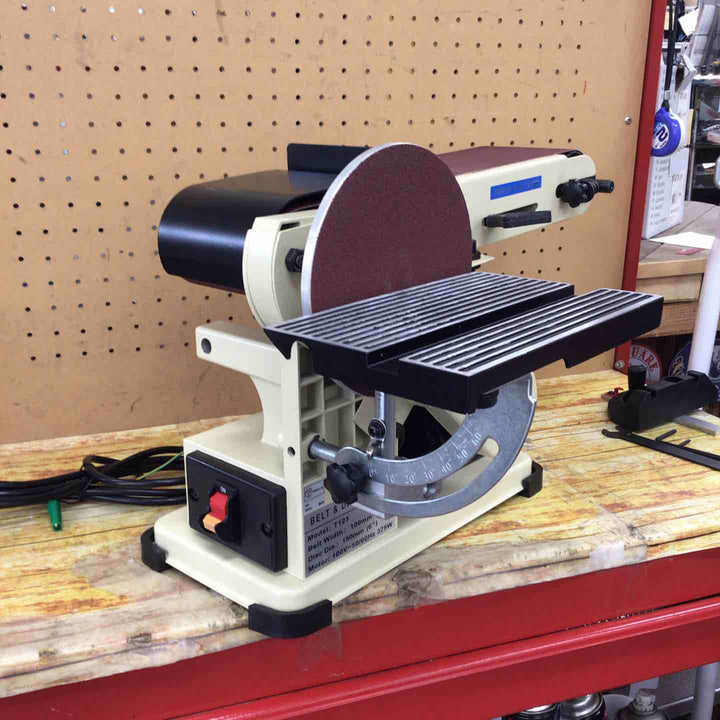 【店頭受取り限定】 株式会社イリイ ベルトディスクサンダー モデル：ＴＲ-１２３ＥＢ 【川崎店】