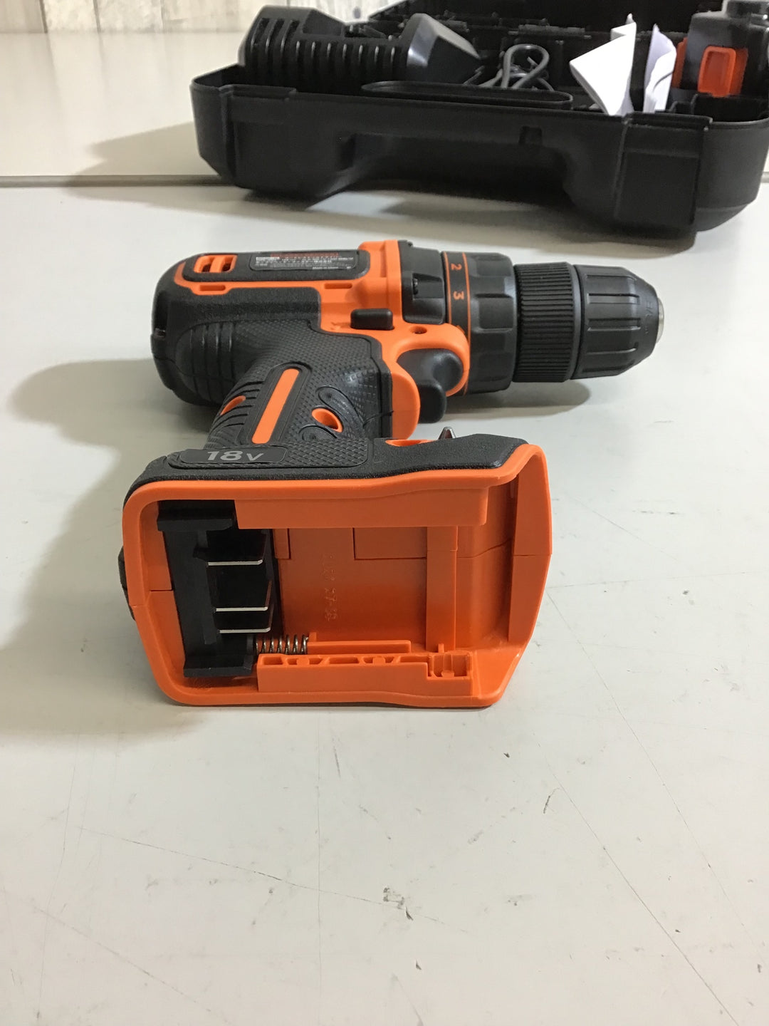 ブラックアンドデッカー(BLACK+DECKER) 18Vリチウム コードレス・ドリルドライバー BDCDD186K【戸田店】