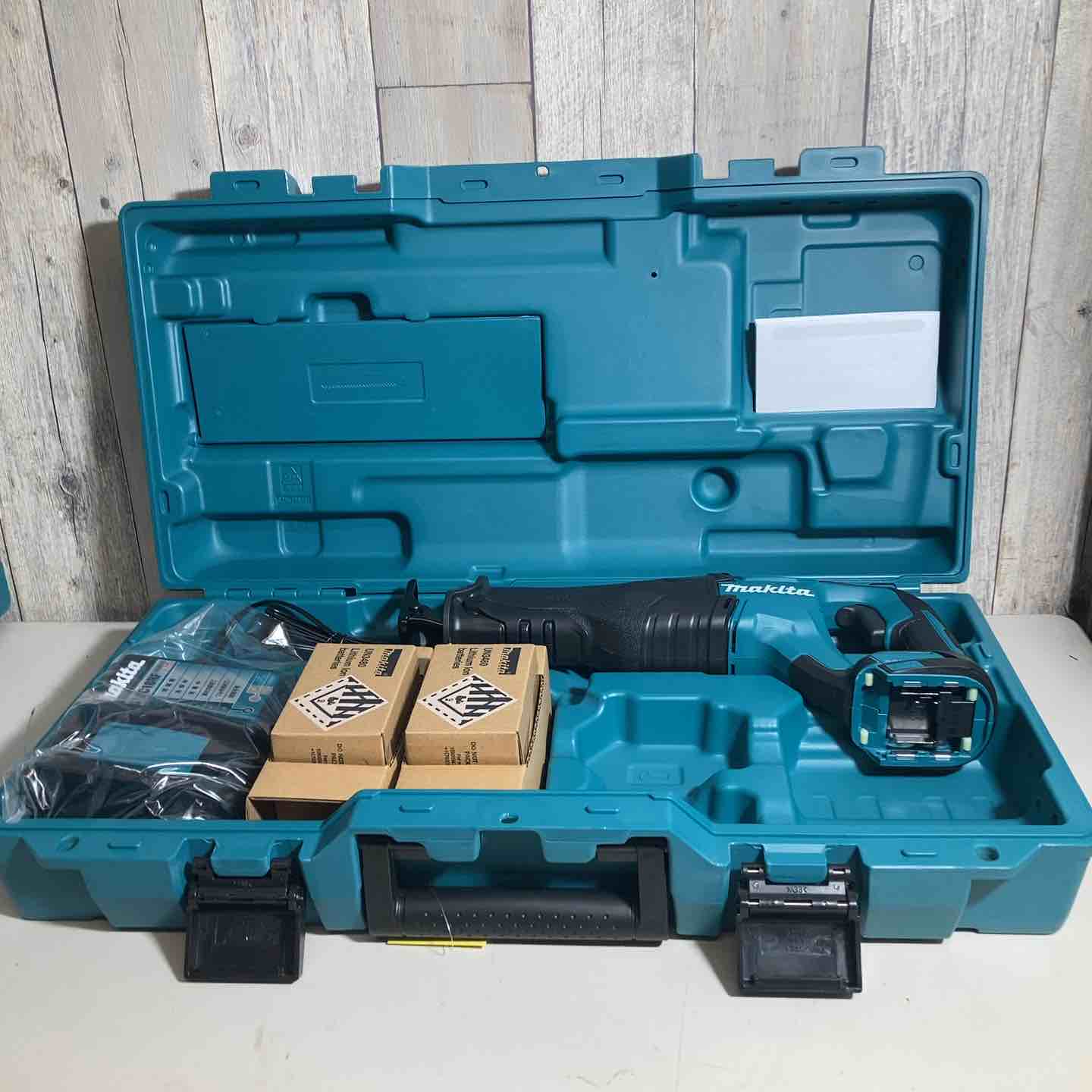 マキタ(makita) JR187DRGX 充電式レシプロソー　18V【野田愛宕店】【店頭取引限定】【中古】 マキタ（makita） JR187DRGX 充電式レシプロソー 本体+6.0Ahバッテリー