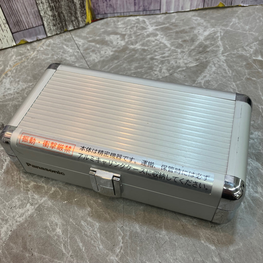 ◇Panasonic パナソニック レーザー墨出し器 墨出し名人 十字・地墨 BTL1100B【八潮店】