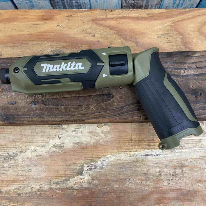 ★マキタ(makita) コードレスペンインパクトドライバー TD022DSHXO【柏店】