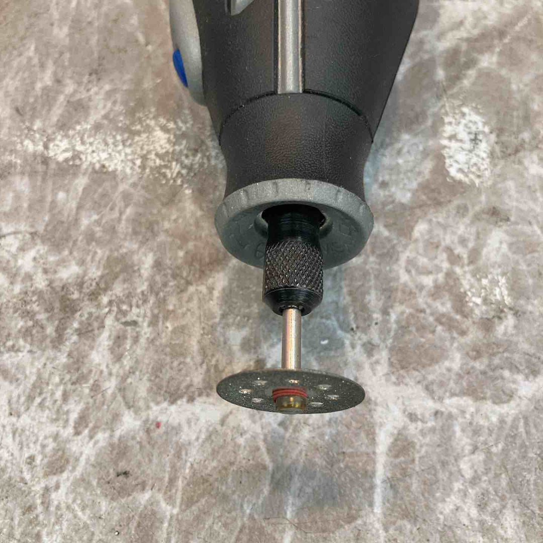 DREMEL 10.8Vハイスピードロータリーツール 8200【八潮店】