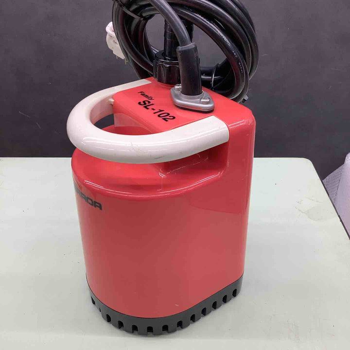 寺田ポンプ(テラダ/TERADA) ファミリー水中ポンプ SL-102 50/60Hz 家庭用 池 循環 散水 排水 底水 【越谷店】