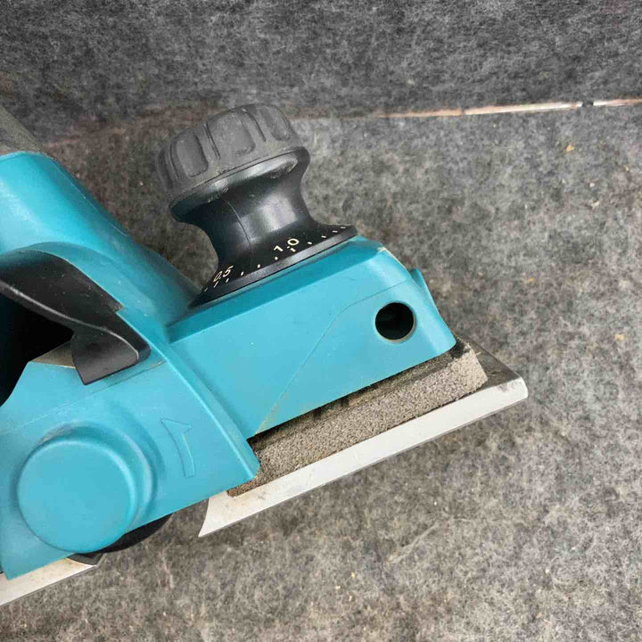 ◇マキタ(makita) 14.4Vコードレスカンナ KP140DZ【鴻巣店】