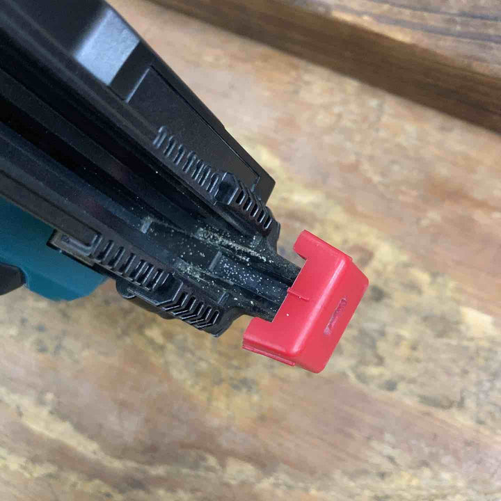 ★マキタ(makita) コードレスタッカー ST421DZK ケース付き【柏店】