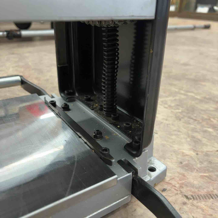 【中古品】リョービ(RYOBI) 自動カンナ AP-10N【所沢店】