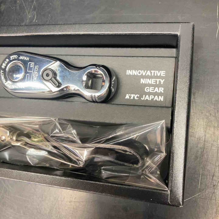 ▲ネプロス(nepros)スタッビラチェットハンドル NTBR390H20TH 20周年限定モデル【川越店】