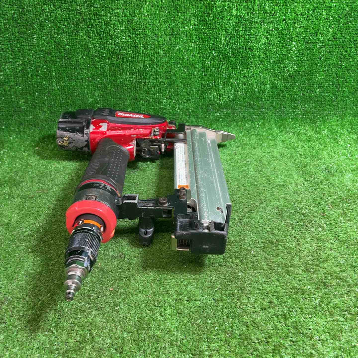 マキタ(makita) 仕上釘打(フィニッシュネイラ) AF502H【藤沢店】