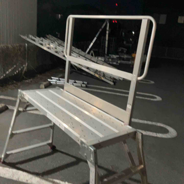 【中古品・店頭受取り限定】 長谷川工業/HASEGAWA 搬式作業台(立ち馬)・DUK-15SXA ※手すり付き※ 【桶川店】