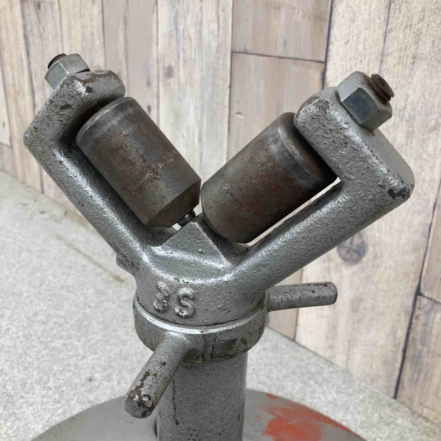 中古品】おそらくアサダ パイプ受け台 パイプスタンド【八潮店