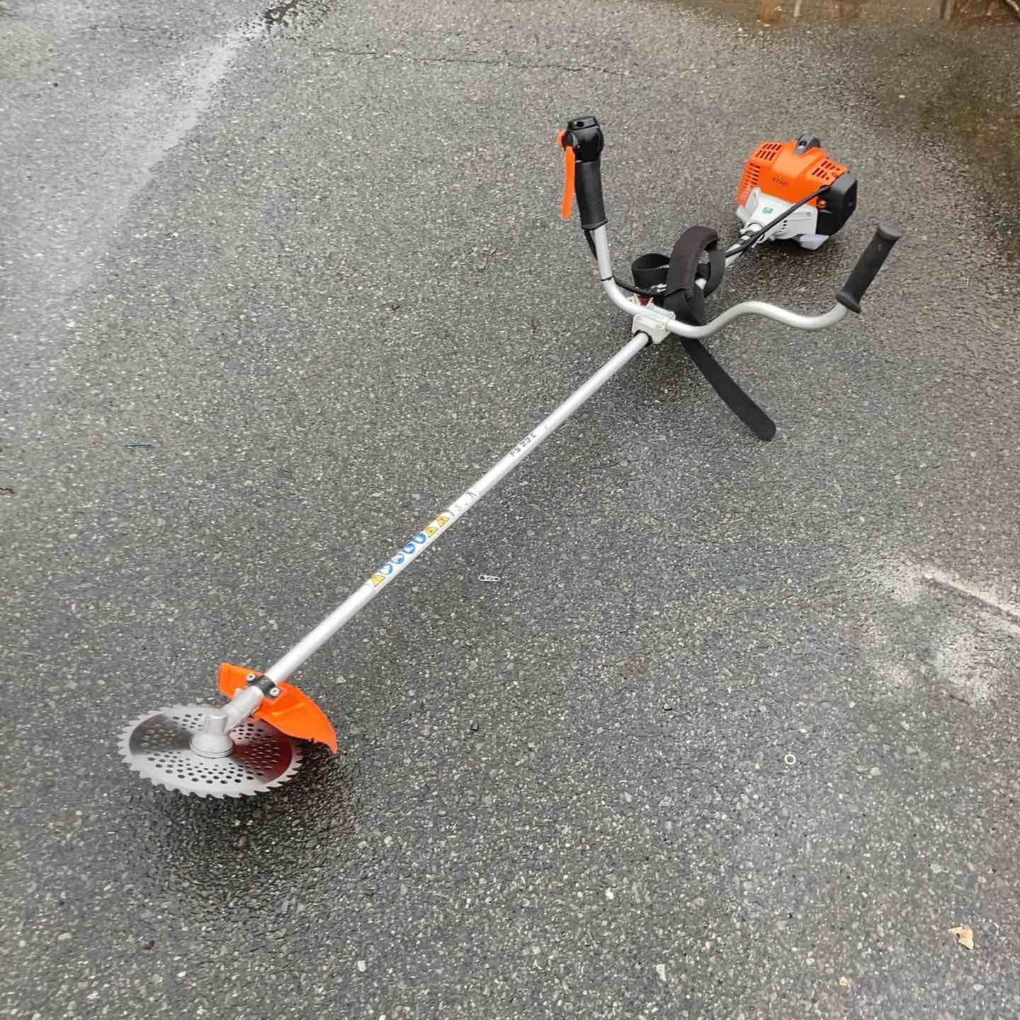 中古品/店頭受取り限定】スチール(STIHL) エンジン刈払い機 FS23C