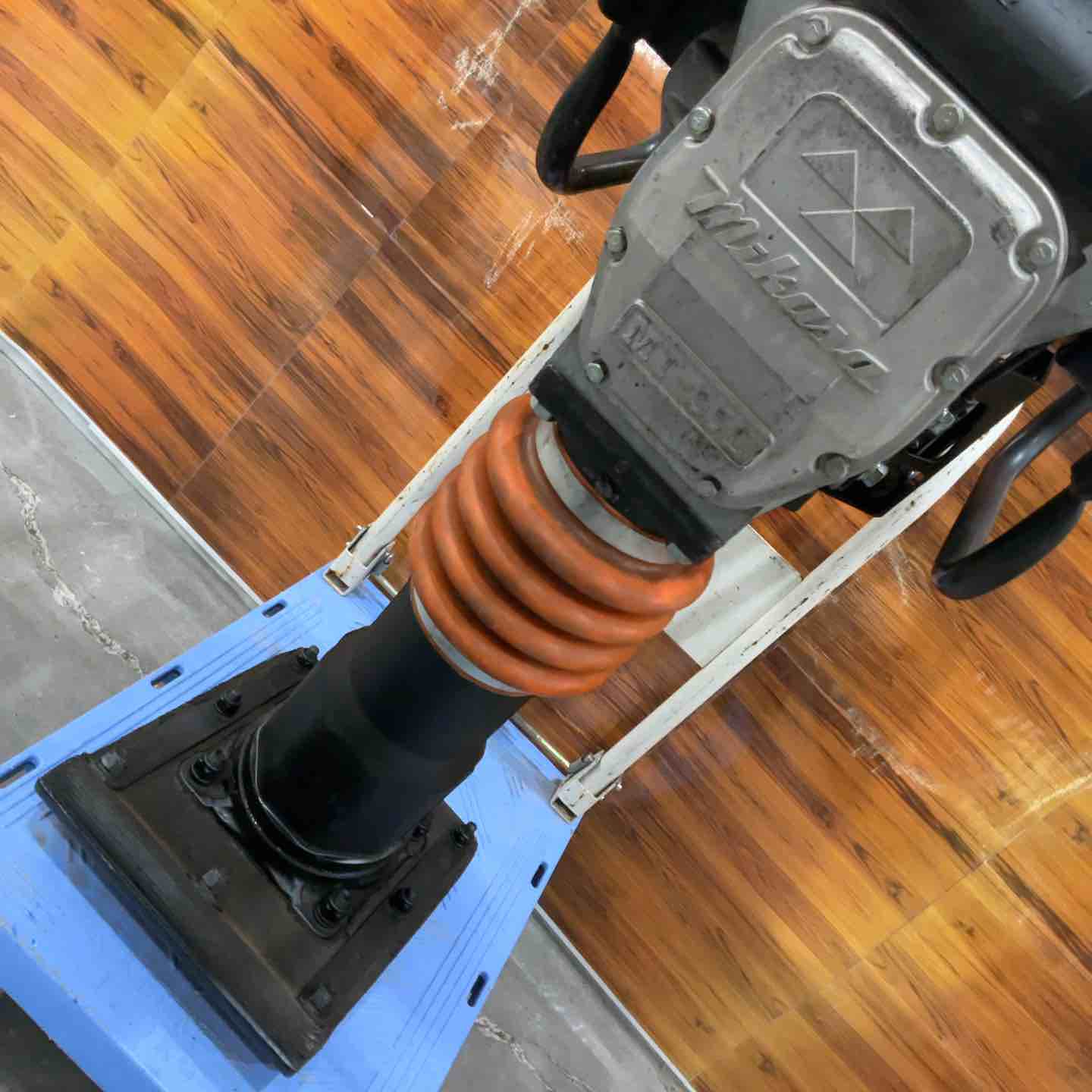 店頭受取り限定】◇三笠(ミカサ/mikasa) エンジンランマー MT-55L