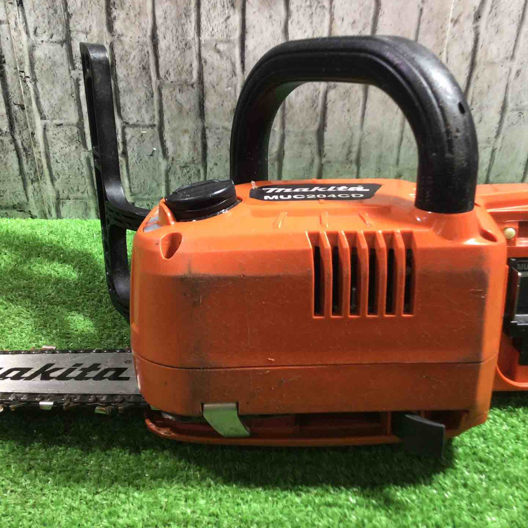 マキタ(Makita) 充電式チェンソー(赤) ガイドバー長さ200mm 18V バッテリ・充電器別売 MUC204CDZR【川口店】