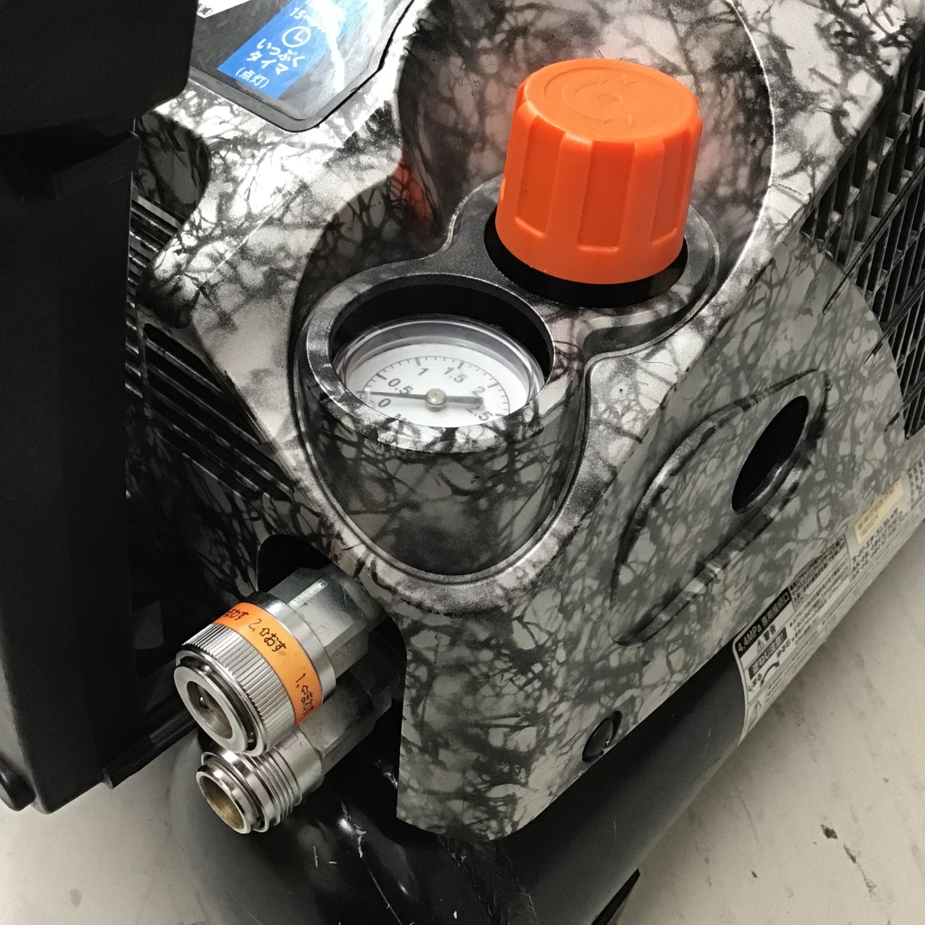 MAX AK-HL1270E2 エアコンプレッサー【野田愛宕店】【店頭取引限定】【中古】管理番号：IT1EYYBXU1R6 MAX AK-HL1270E2 エアコンプレッサー【野田愛宕店】【店頭取引限定