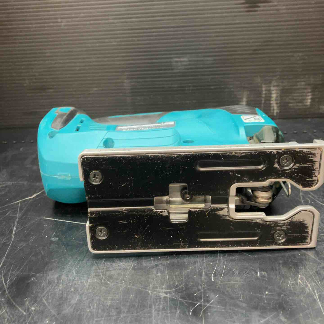 ☆マキタ(makita) コードレスジグソー JV142DZK【川越店】