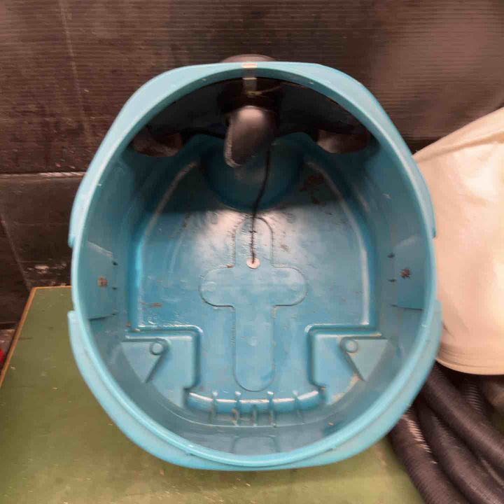 ☆マキタ(makita) 集じん機 471(P)　乾湿両用【戸田店】