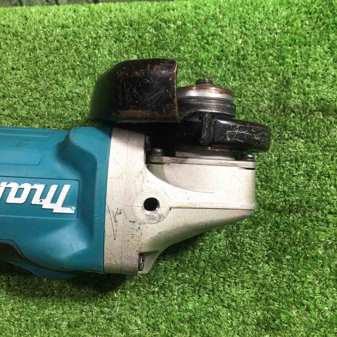 ◇マキタ(makita) 100mm コードレスディスクグラインダ GA403DZN (AG403DN)【川口店】