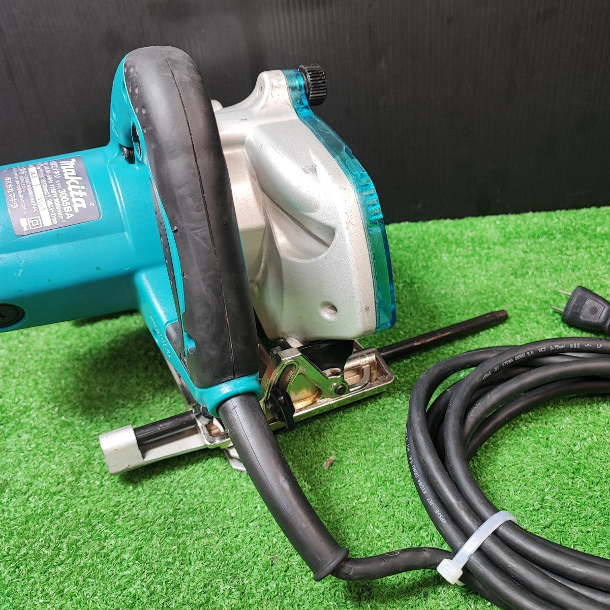 ☆マキタ(makita) 小型ミゾキリ 溝切 3005BA【岩槻店】 – アクト