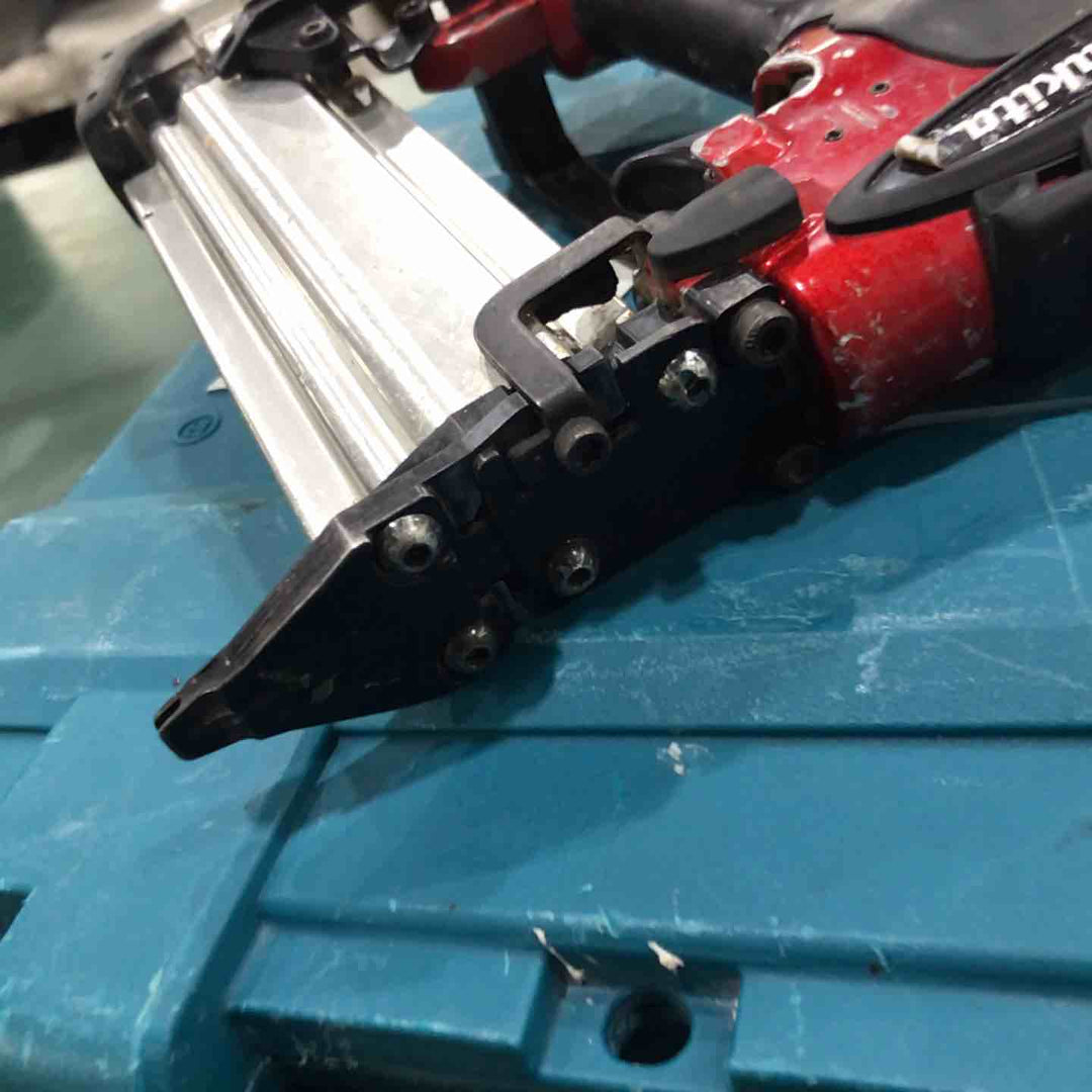 ★マキタ(makita) 高圧フィニッシュネイラ AF551H【川口店】