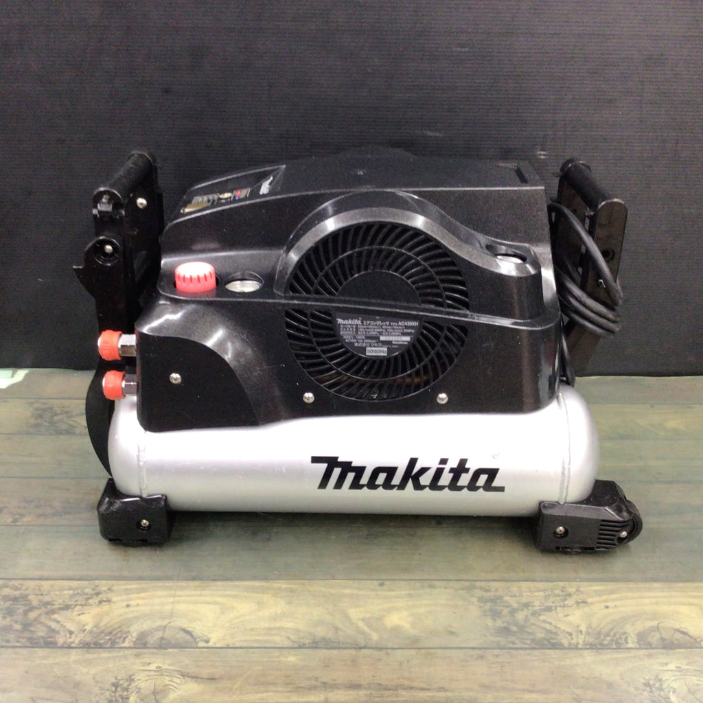 大容量16L・満タン7分40秒マキタエアーコンプレッサーAC430XH 大容量16L・満タン7分40秒マキタエアーコンプレッサーAC430XH