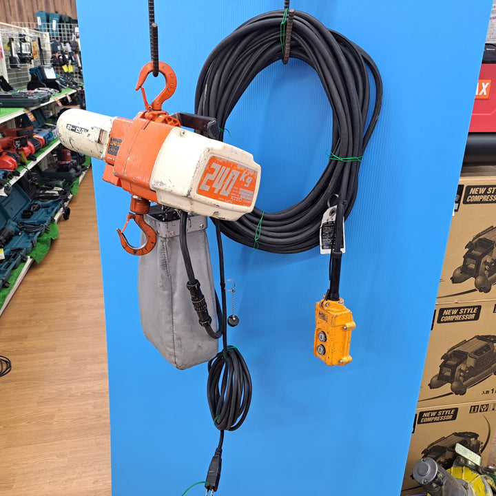 ★KITO(キトー) 電動チェーンブロック ED24ST 2速形 240kg チェーン約20m リモコンコード約17m【岩槻店】